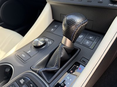 صورة مصغرة 47 لـ 2016 Lexus RC F