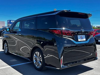 صورة 66 لـ 2023 Toyota ALPHARD