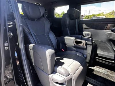 صورة 11 لـ 2023 Toyota ALPHARD