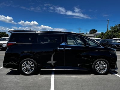 صورة 64 لـ 2023 Toyota ALPHARD