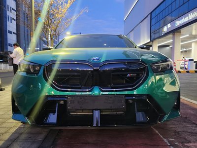 2026 BMW M5 photo 2