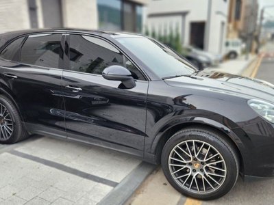 PORSCHE CAYENNE - 3
