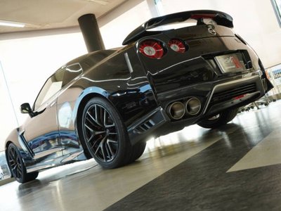 NISSAN GT-R - 8