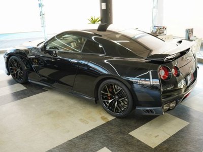 NISSAN GT-R - 4