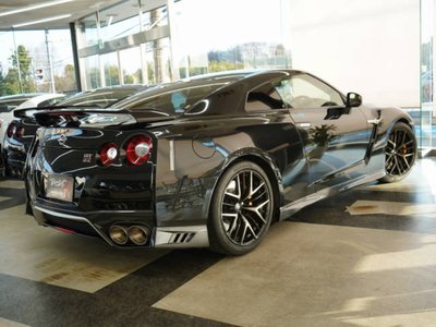 NISSAN GT-R - 2