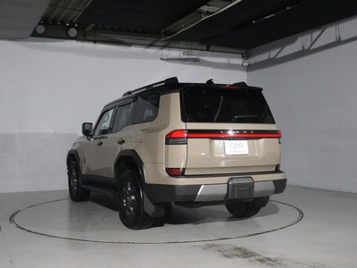2025 Lexus GX photo 7