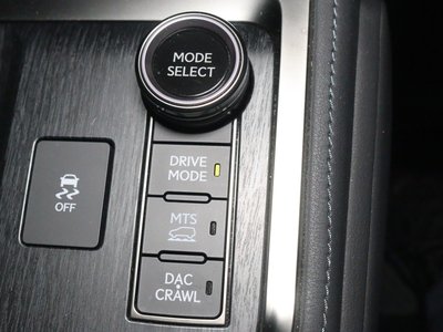 2025 Lexus GX — миниатюра 35