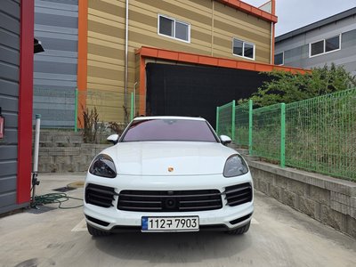 صورة 2 لـ 2022 Porsche CAYENNE