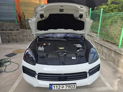 صورة 7 لـ 2022 Porsche CAYENNE