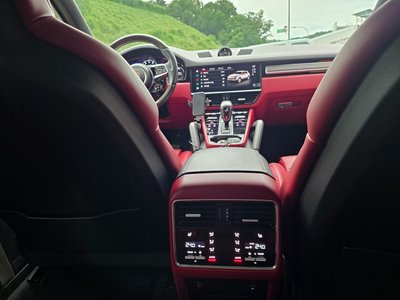 2022 Porsche CAYENNE 缩略图 19