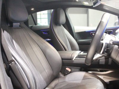 MERCEDES-BENZ EQE - 5