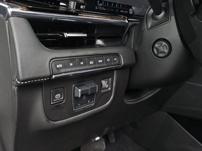 2021 Cadillac ESCALADE 5TH GENERATION — миниатюра 27