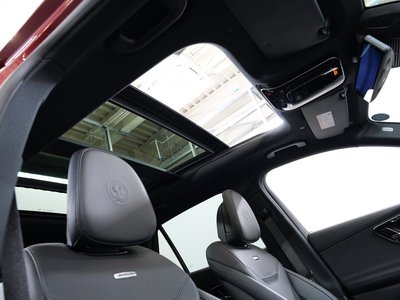 2025 Mercedes-BENZ GLC AMG — фото 2