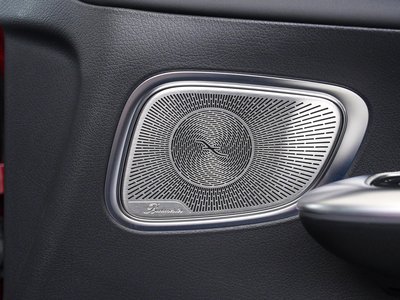 2025 Mercedes-BENZ GLC AMG — фото 8