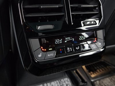 2022 BMW IX — миниатюра 25