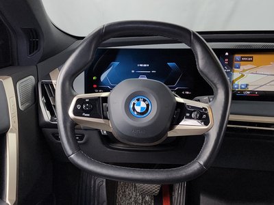2022 BMW IX — миниатюра 19