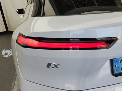 2022 BMW IX photo 10