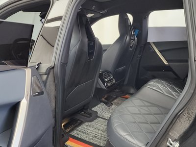 2022 BMW IX — миниатюра 16