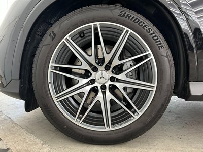 2025 Mercedes-BENZ GLC photo 6