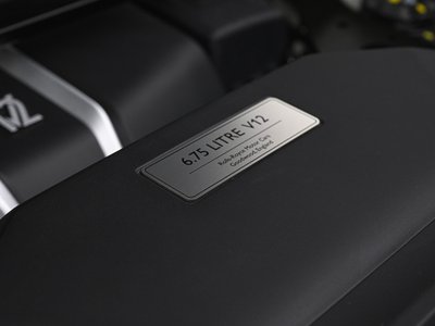 ROLLS-ROYCE CULLINAN - 9