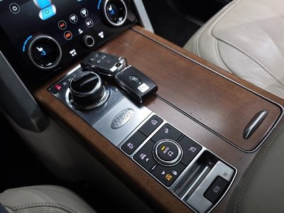 صورة 9 لـ 2018 LAND Rover RANGE ROVER