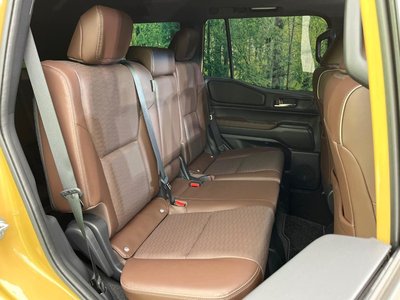 TOYOTA LAND CRUISER 250 - 8