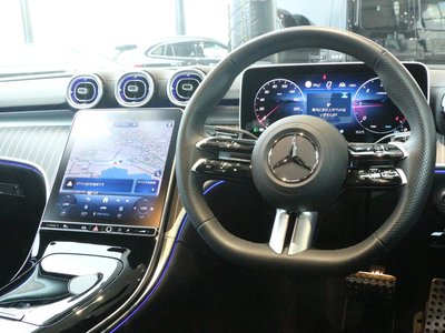 2025 MERCEDES-BENZ C-CLASS photo 7