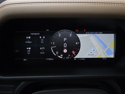 LAND ROVER DEFENDER - 8