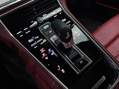 PORSCHE PANAMERA - 9