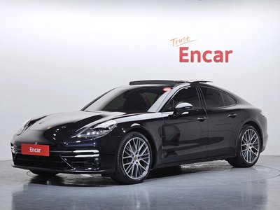 PORSCHE PANAMERA - 1