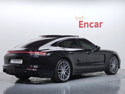 PORSCHE PANAMERA - 4