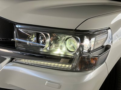 2015 Toyota LAND CRUISER 200 照片 6