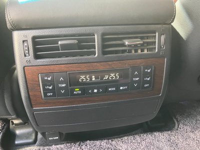2015 Toyota LAND CRUISER 200 缩略图 39