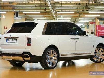 ROLLS-ROYCE CULLINAN - 4