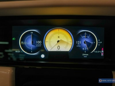 ROLLS-ROYCE CULLINAN - 8