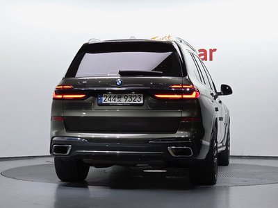 صورة 3 لـ 2023 BMW X7