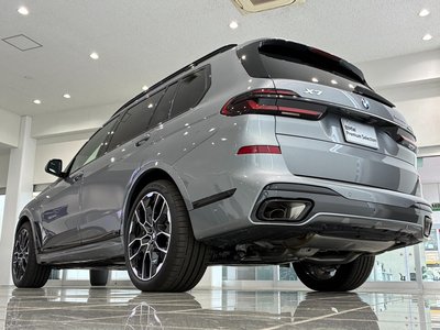 BMW X7 - 7