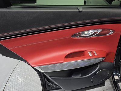 2023 Genesis GV70 — миниатюра 15