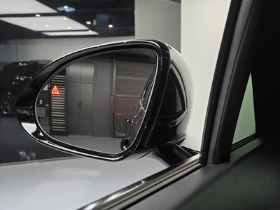 2023 Genesis GV70 — миниатюра 29