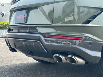 2026 Lamborghini URUS 缩略图 13