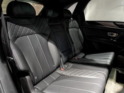BENTLEY BENTAYGA - 7