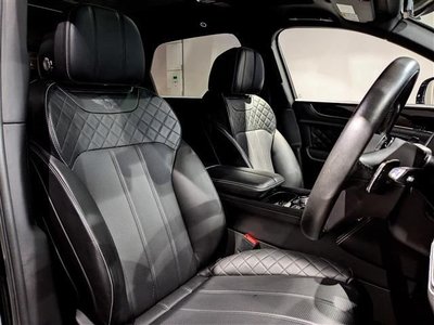 BENTLEY BENTAYGA - 6