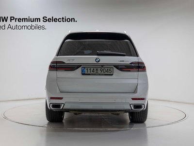 صورة 3 لـ 2025 BMW X7