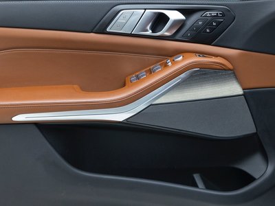 2025 BMW X7 — миниатюра 12