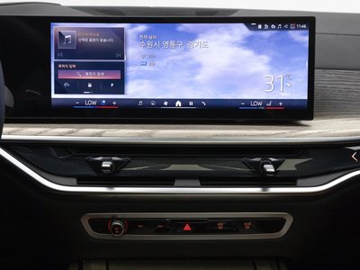 2025 BMW X7 — миниатюра 16