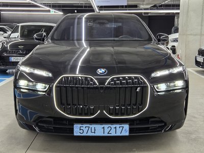 BMW I7 - 2