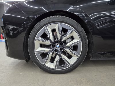 BMW I7 - 6