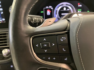 2021 Lexus LS thumbnail 17