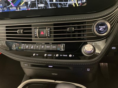 2021 Lexus LS thumbnail 29