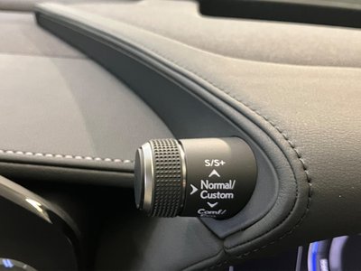 2021 Lexus LS thumbnail 26